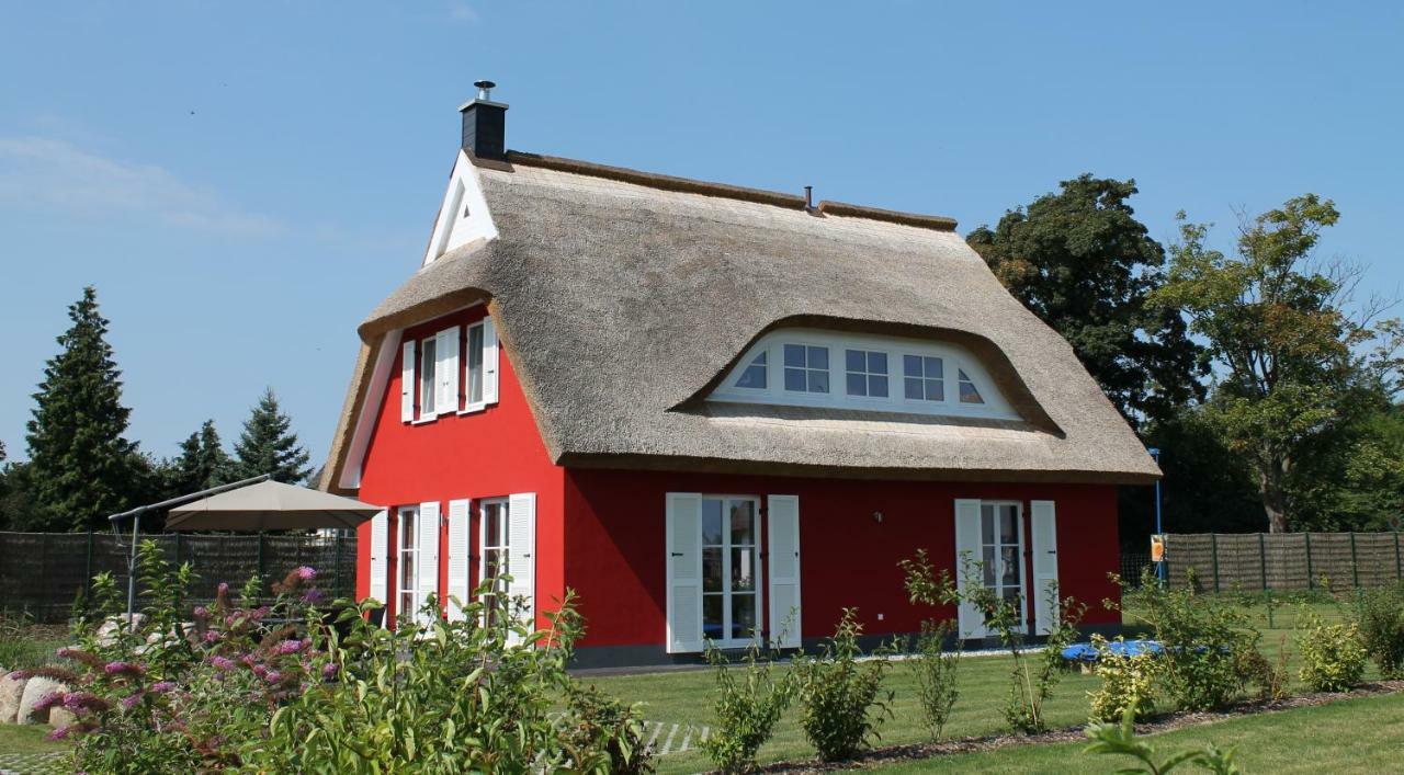 Fischer'S Ferienhaus Ruegen Mit Sauna Und Kamin Ummanz المظهر الخارجي الصورة